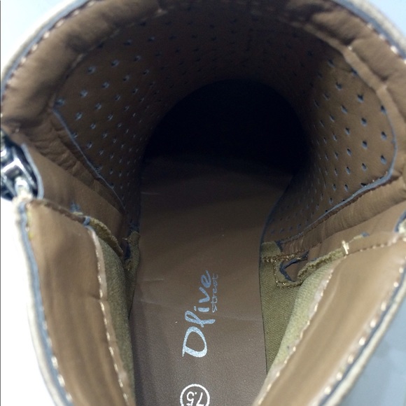 OLIVE STREET SHOES - Picture 7 of 8